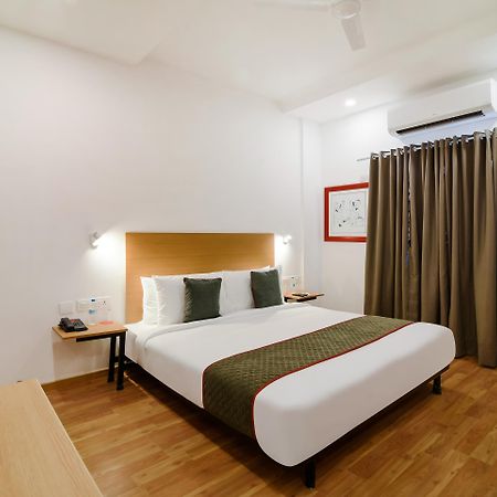 Готель Oyo Townhouse 091 Nungambakkam Ченнаї Екстер'єр фото