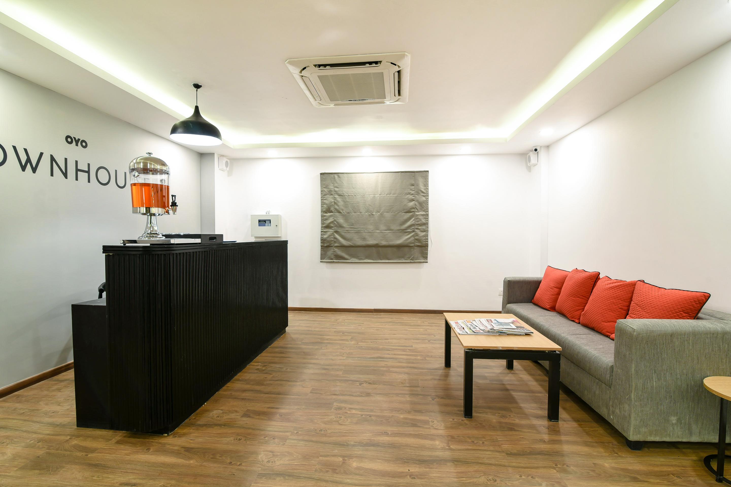 Готель Oyo Townhouse 091 Nungambakkam Ченнаї Екстер'єр фото